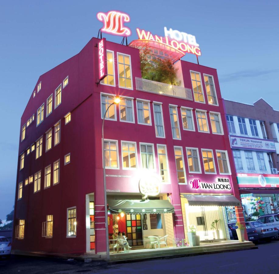Wan Loong Hotel Pontian Kecil Exterior foto
